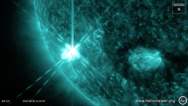 Sun blasts powerful m-class flares! NASA spacecraft captures fireworks