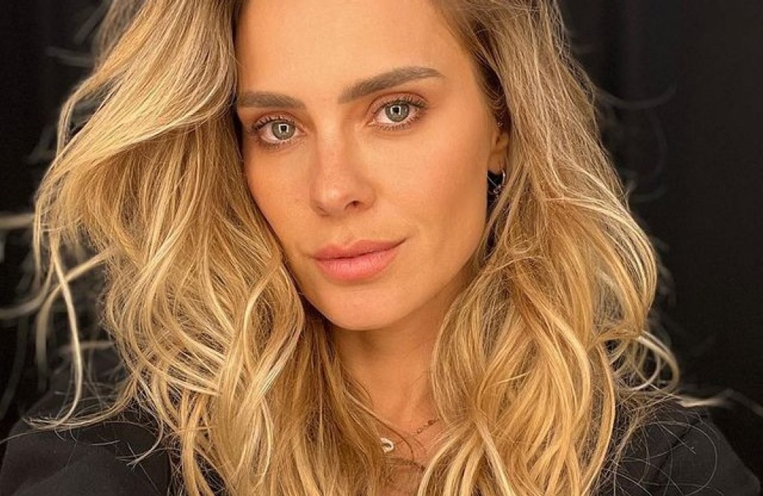 Carolina Dieckmann revela como ‘descobriu’ que rasparia cabeça em 'Laços de Família'