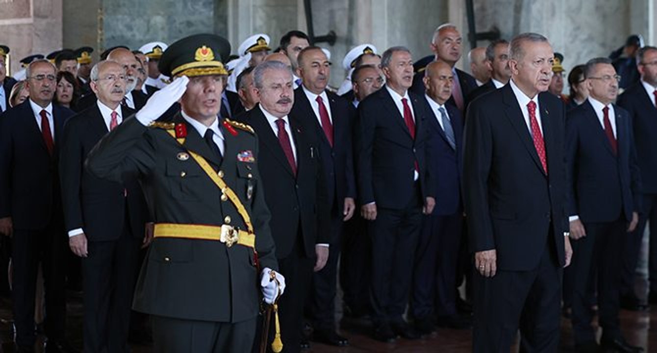 Devlet erkanı 30 Ağustos Zafer Bayramı’nda Anıtkabir’de