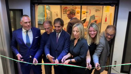 Milano, un treno della M5 celebra i 100 anni dell'Autodromo di Monza