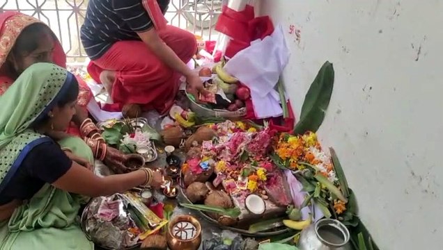 निर्जल-निराहार रहकर किया हरतालिका तीज व्रत