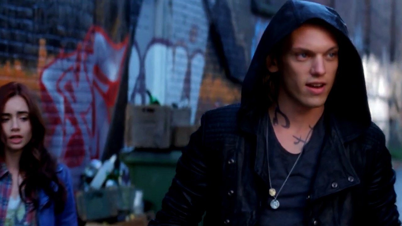 The Mortal Instruments : La Cité des Ténèbres Bande-annonce (RU)