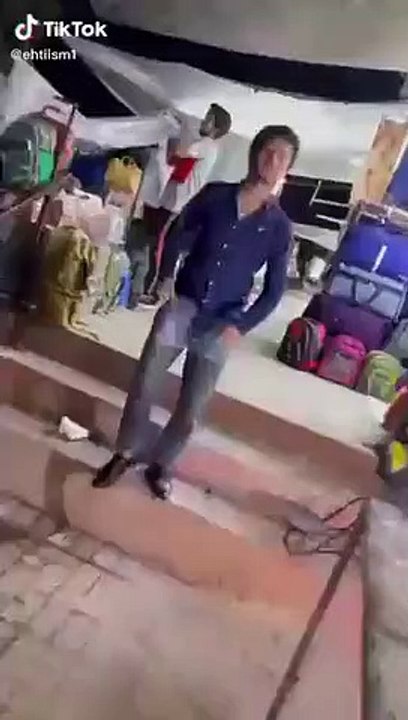 WAIT TILL END  VERY FUNNY VIDEO WATCH TILL END