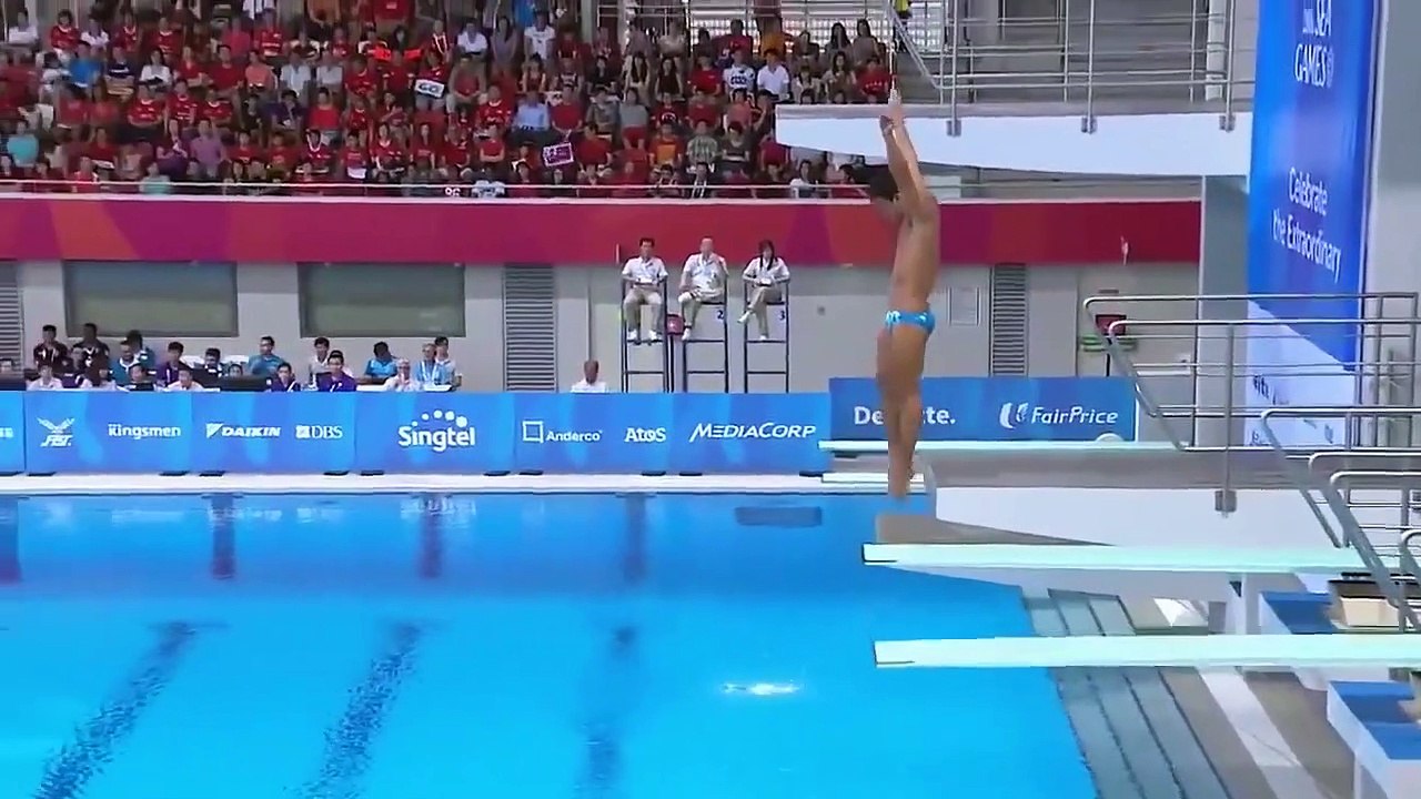 Ozzy Man Reviews Men's Diving
