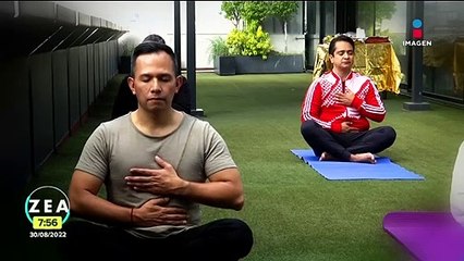 Así le fue a Enrique y a Roberto en la clase de yoga