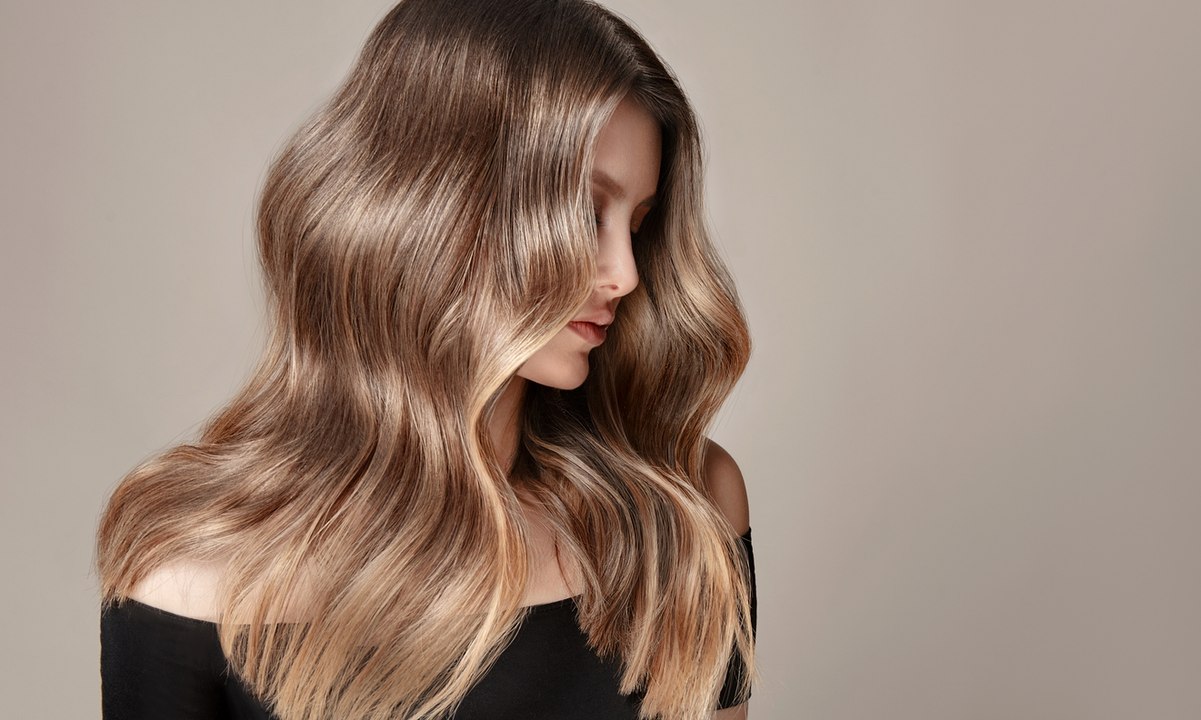 Cheveux fins et plats : ces 3 produits sont les meilleurs pour gagner en volume, selon des experts de la coiffure
