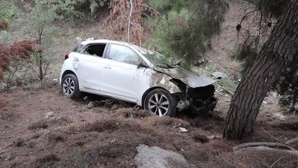 Şarampole devrilen otomobildeki 6 kişi yaralandı