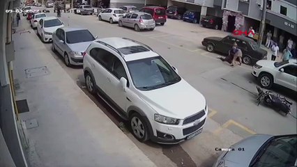 Eski kız arkadaşının yeni sevgilisini vurdu