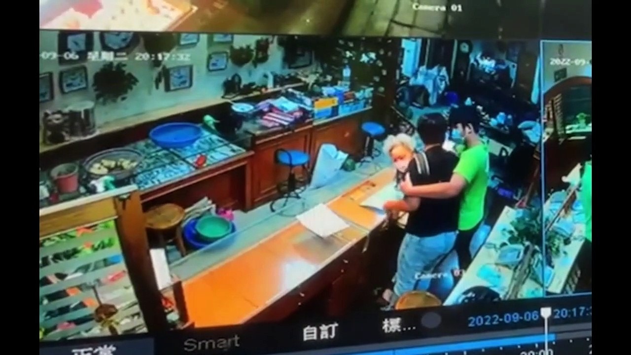新北14歲國中生「借錢還不出」持假槍搶劫 反遭銀樓店員壓制