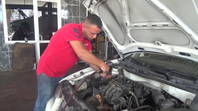 Osmaniye haber! Osmaniyeli Oto Tamircisi: İnsanlar Mecbur Kalmadıkça Araçlarını Yaptırmıyor