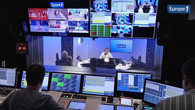 Mort de Lady Di : 25 ans après, Anglais et Français se souviennent au pont de l'Alma