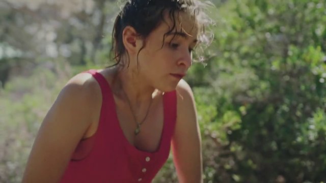 Plus belle la vie : [Indiscrétion] – Lola se libère de ses démons