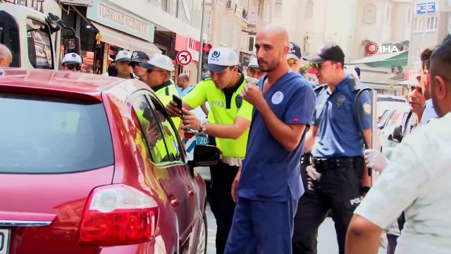 Alkollü sürücünün köpeği polise dehşeti yaşattı! Gözaltına alındı