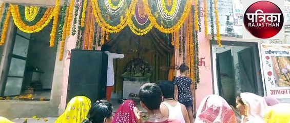 घर-घर पूजे गणेश, मंदिर में हुआ जन्माभिषेक