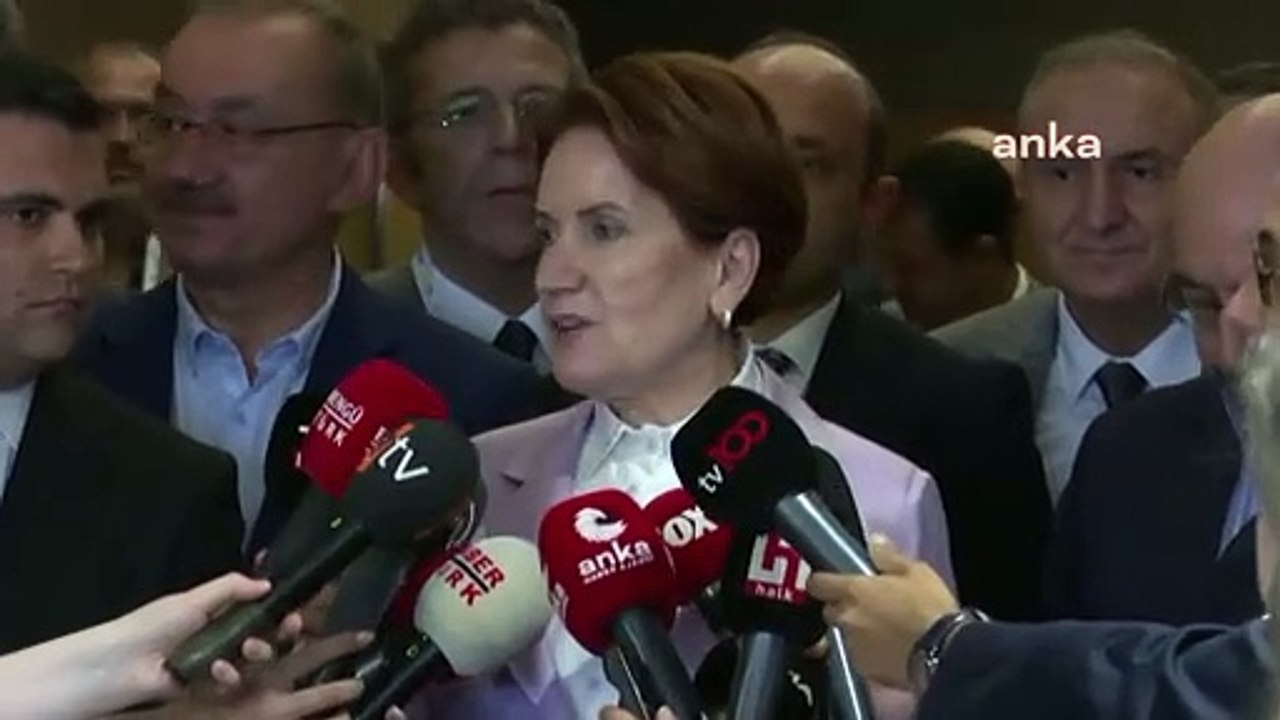 Akşener: Hak aramaya gayret eden bir öğretmen grubuna, kantarın topuzunu kaçırdığınız bir tutumu son derece yanlış buluyorum