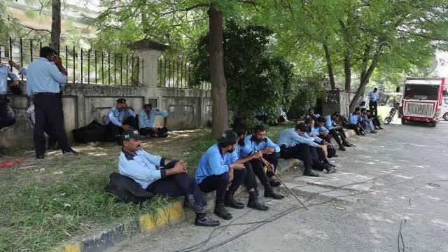 Eskişehir haberleri: İSLAMABAD- Pakistan'da mahkeme, eski Başbakan Han'ın duruşmasını bir hafta erteledi