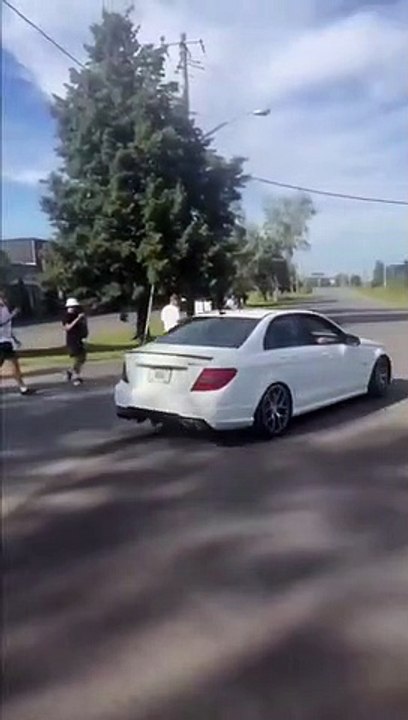 Un BMW imita a un AMG - fail