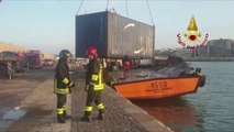 Crotone, tre morti per l'esplosione in un rimorchiatore al porto