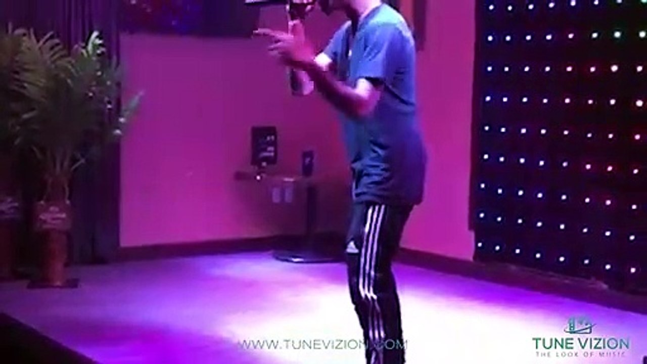 Jonah Cruzz Performing "1994" Live In Charlotte, North Carolina [Live