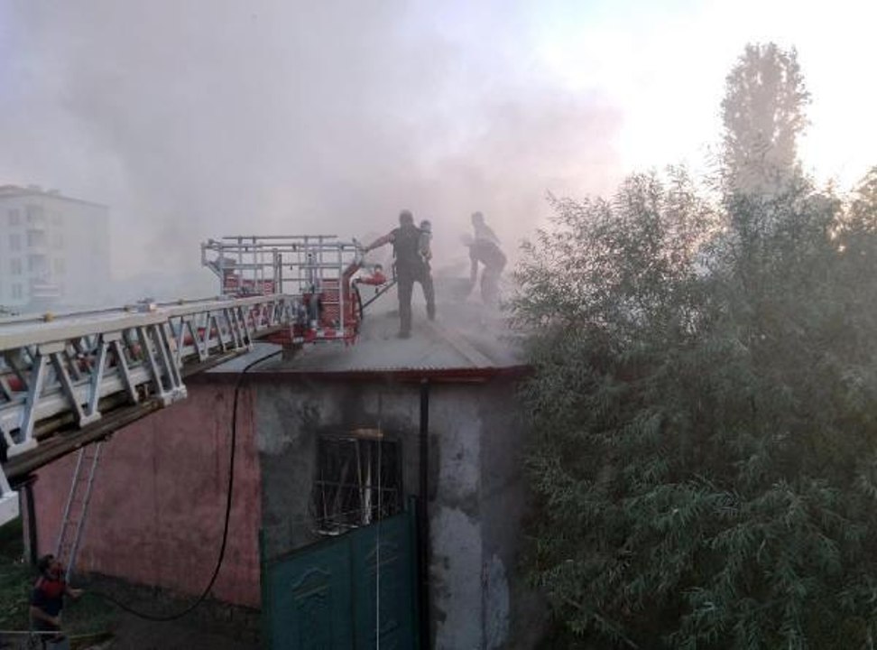 Iğdır gündem haberleri: Iğdır'da bir kişinin tartıştığı eşinin evini yaktığı iddia edildi