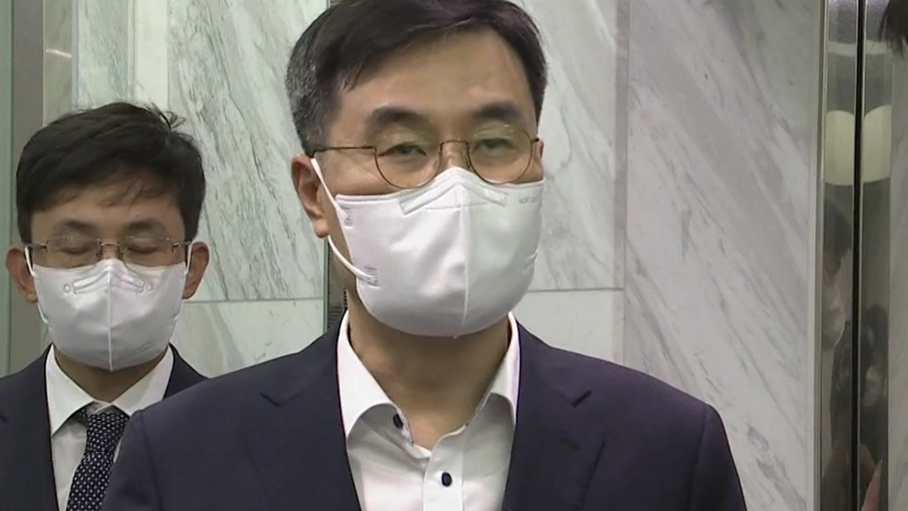 고 이예람 특검, '부실수사 의혹' 전익수 법무실장 3차 소환 / YTN