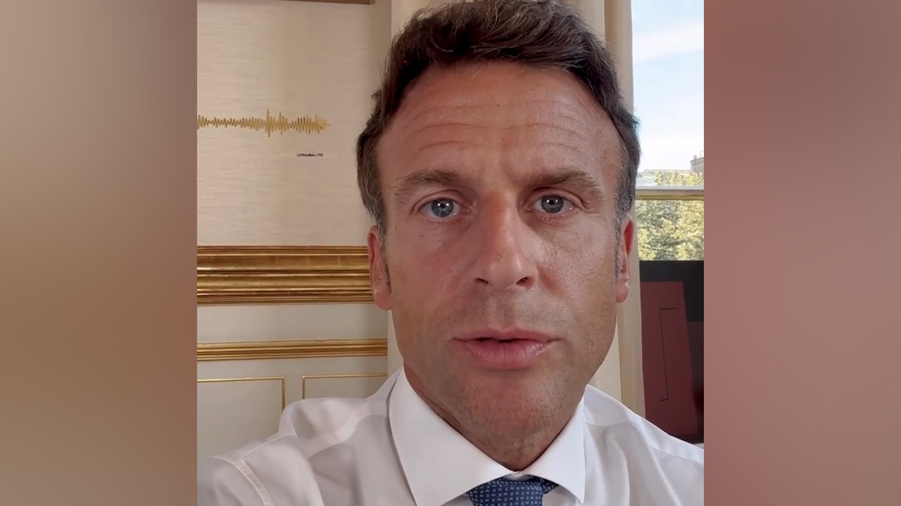 «Parlez-en !» : le message d'Emmanuel Macron contre le harcèlement scolaire avant la rentrée