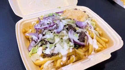 Food review: Sheffield’s Foodies Devour’s smash burgers and loaded fries ‘a feast for the senses’