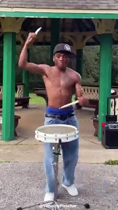 If 50 cent played drums  #50cent #lit #drums #cool #funny #indaclub