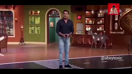 Kapil Sharma flirting with audience  Kapil Sharma memes Kapil Sharma thuglife #tkss