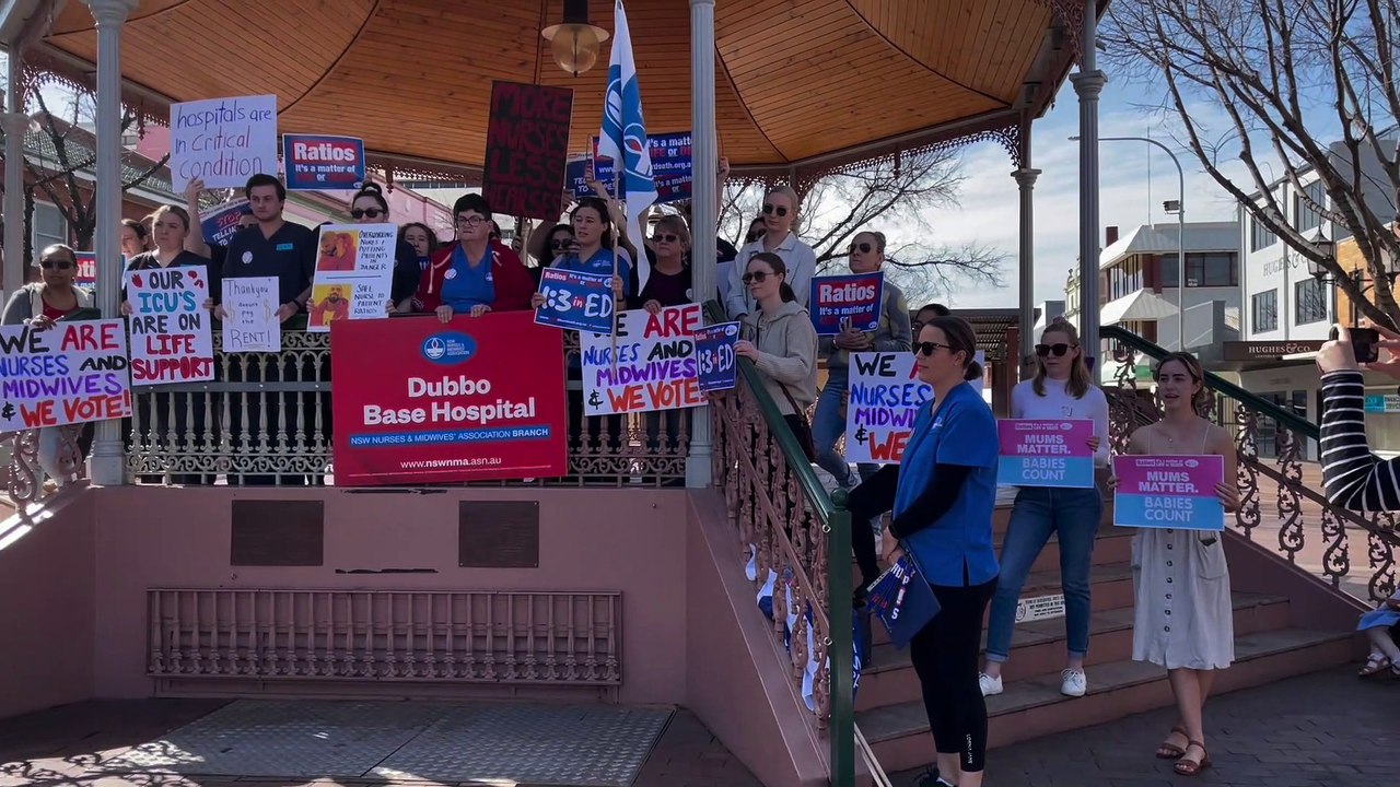 Dubbo's nurses and midwives walked out for 24 hours to demand staffing ratio