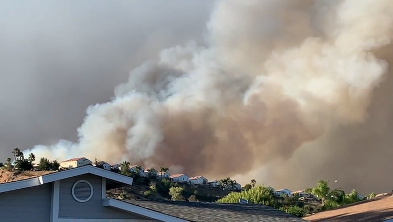 Route Fire grows thousands of acres in hours, forcing evacuations in California