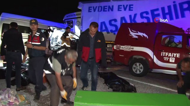 Düğün dönüşü feci kaza: Çok sayıda ölü ve yaralı var
