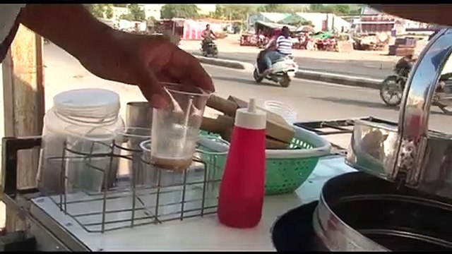 India street food - nimbu shikanji (indian lemonade) - street food delhi