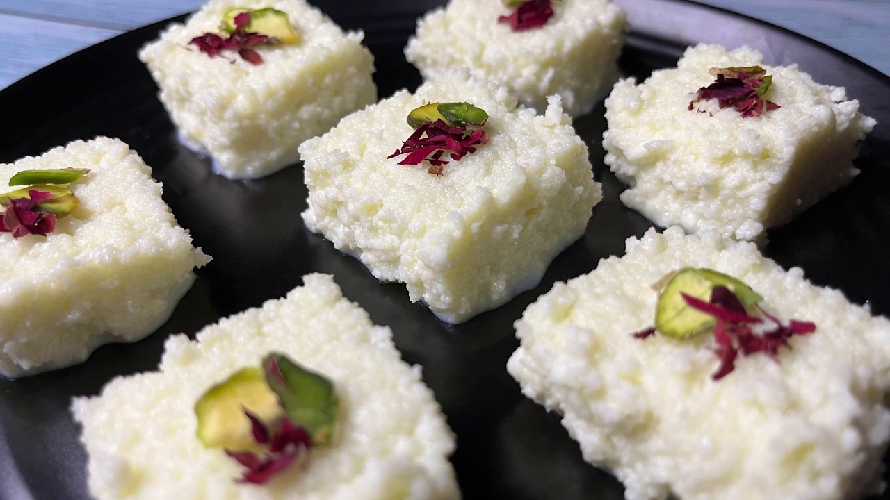 Ganesh Chaturthi Special Recipe | Rose Kalakand Recipe | Milk Cake | Kalakand Recipe Using 3 Ingredients Only