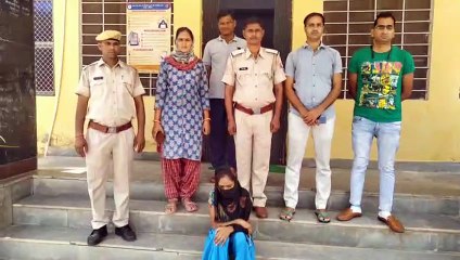 दौसा. मुकदमों में फंसाने की धमकी देकर ऐंठे 8 लाख, 50 हजार लेते पुलिस ने पकड़ा