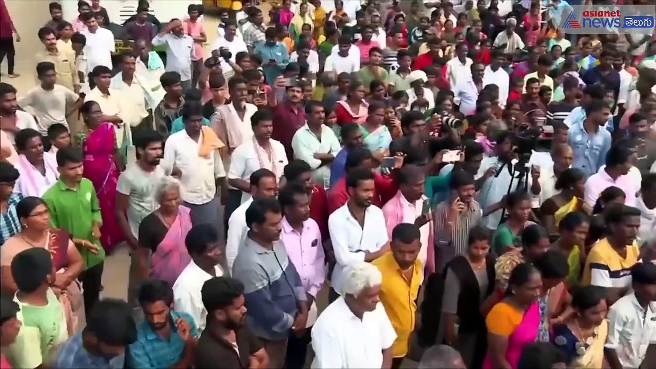 దళిత సీఎం నుండి దళిత బంధు వరకు అన్నీ మోసాలే... కేసీఆర్ ఓ మోసకారి : షర్మిల ధ్వజం 