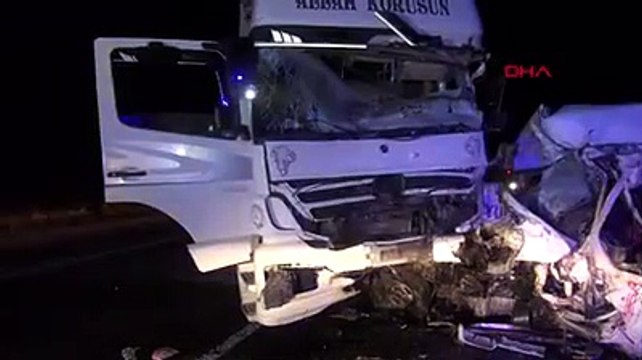 Düğün dönüşü feci kaza: Ölü ve yaralılar var