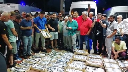 Balıkçılar sezonun ilk avından döndü