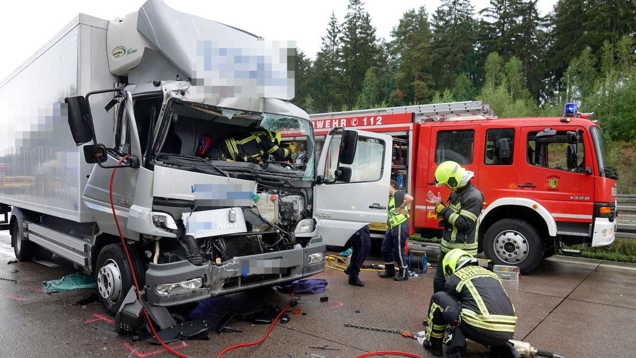 Münster: LKW-Unfall auf der A1 - ein Schwerverletzter