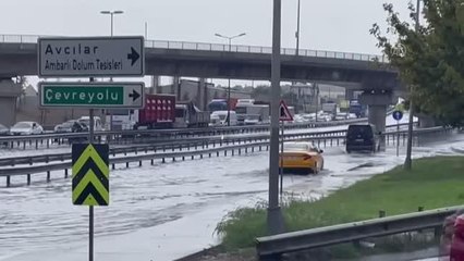 Sağanak yağış etkili oldu