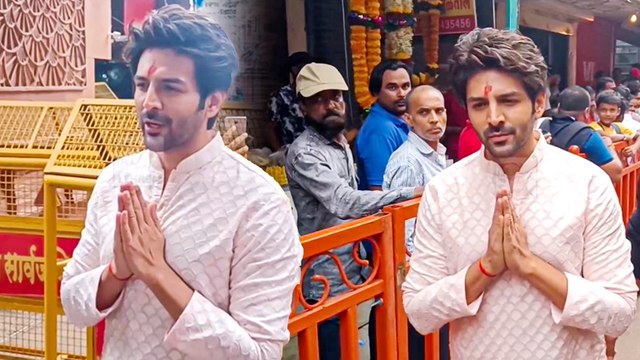 Kartik Aaryan Visits Lalbaugcha Raja To Seek Bappa's Blessings