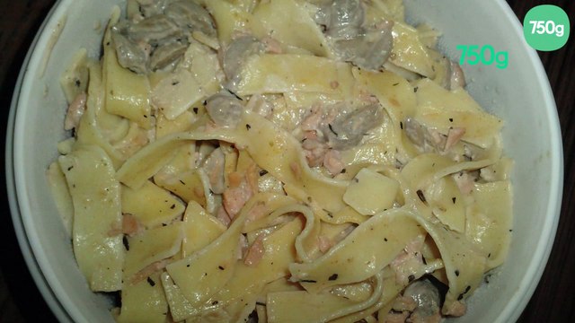 Tagliatelles au saumon et champignons