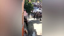 Polis Tokatköy’de mahalleliye birer gazı ve plastik mermiyle müdahale etti