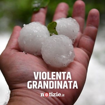 Maltempo Spagna, violenta grandinata a Girona: chicchi grandi come palline da tennis