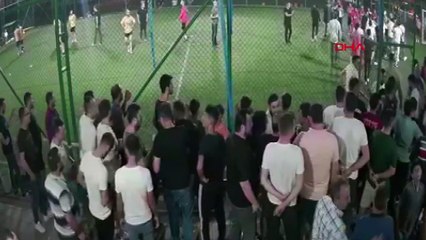 Sahaya daldı, etrafa rastgele ateş açtı