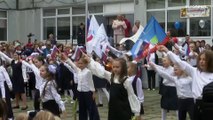 Rusia| Lecciones patrióticas sobre la historia reciente e izadas de bandera en colegios