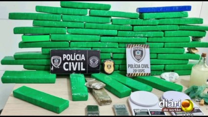 Jovem de 21 anos é presa no Residencial Cajazeiras com cerca de 50 quilos de maconha prensada