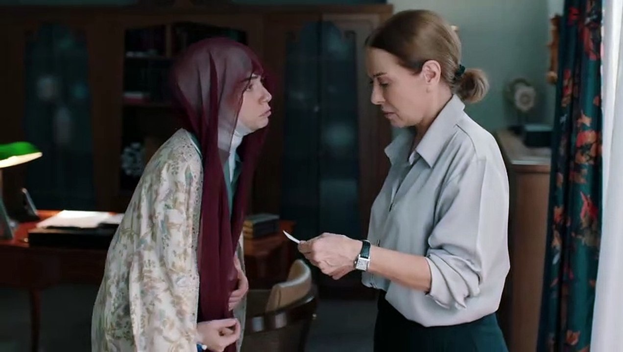 Flames of Fate Hindi Dubbed Season 1 Episode 10 | Turkish Drama "Alev Alev"