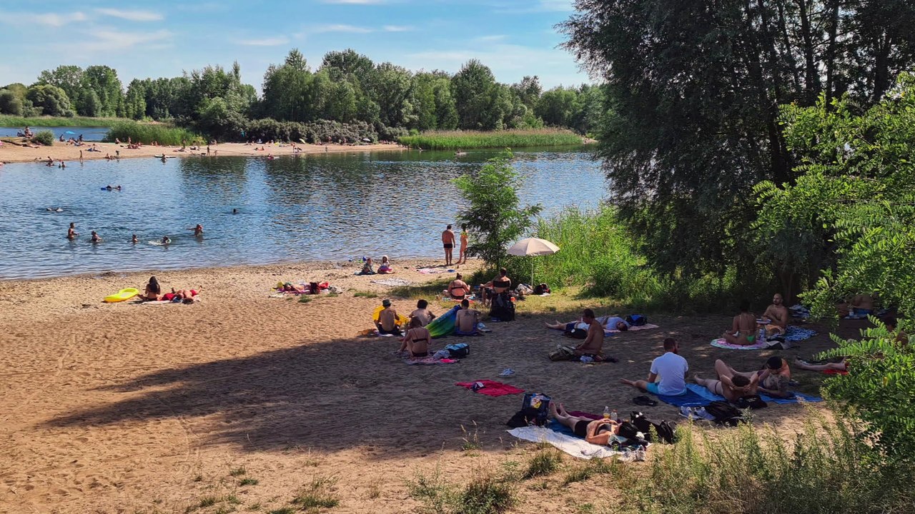 Unfall in Hessen:  14-Jähriger ertrinkt in Baggersee