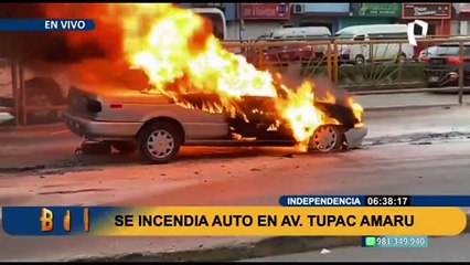 Peligro en Independencia: se incendió auto a balón de gas en plena avenida Túpac Amaru